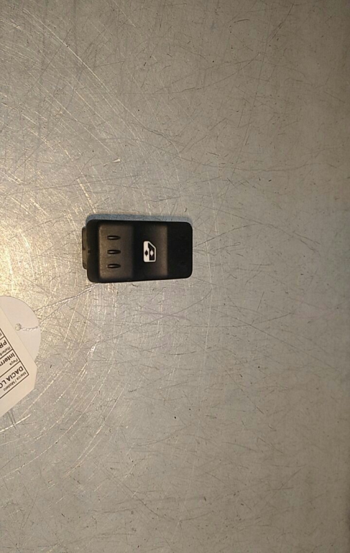 Interruptores dos Vidros Frt Esq (20300233).