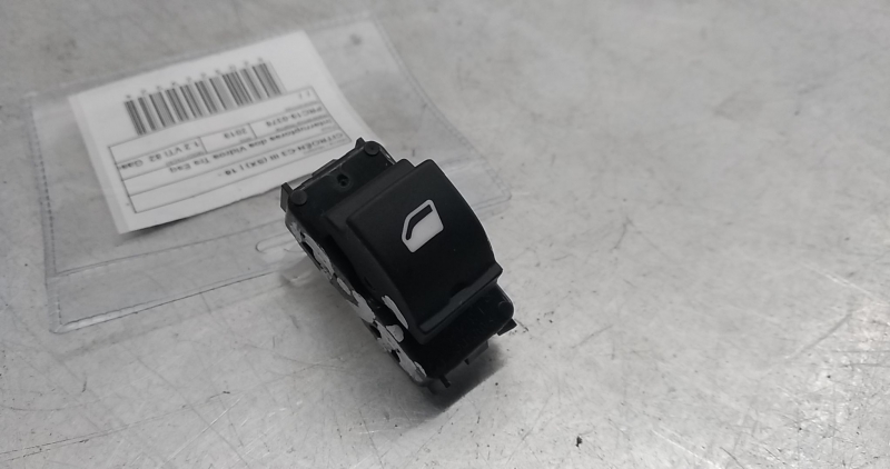 Interruptores dos Vidros Trs Esq (20322952).