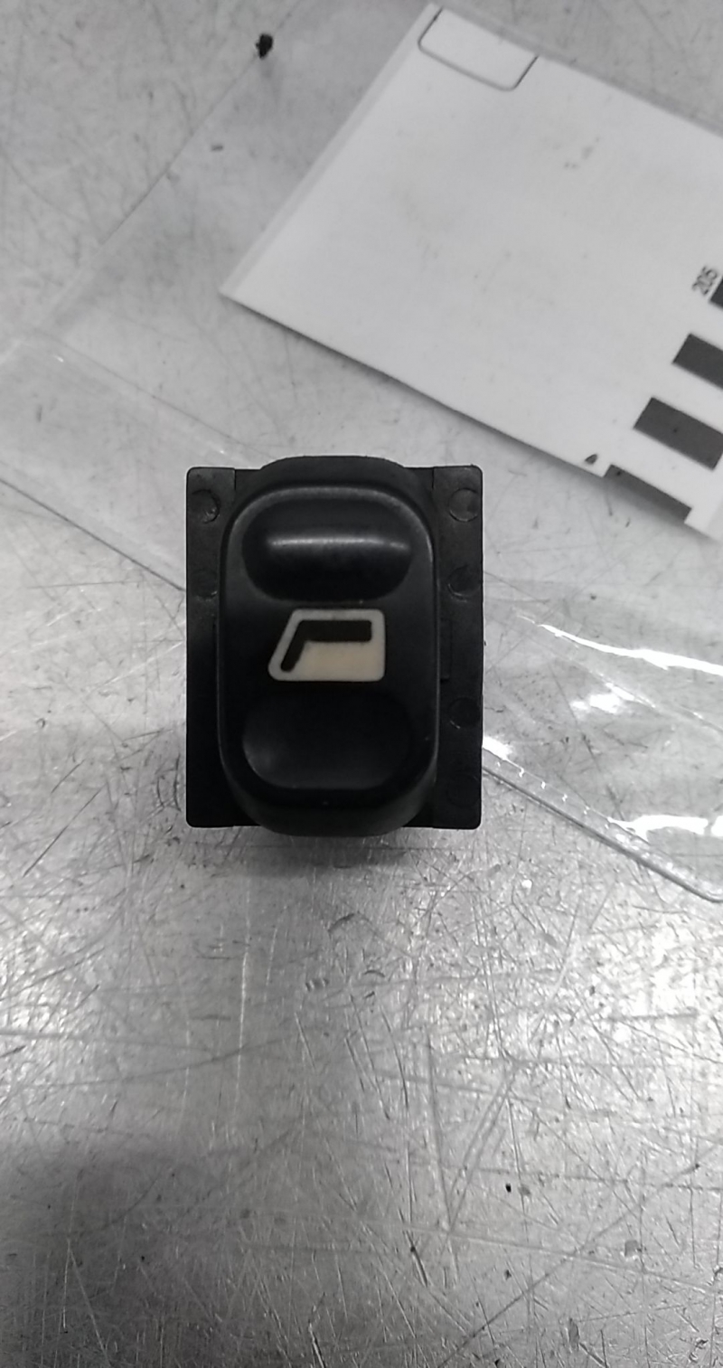 Interruptores dos Vidros Frt Drt (20345883).