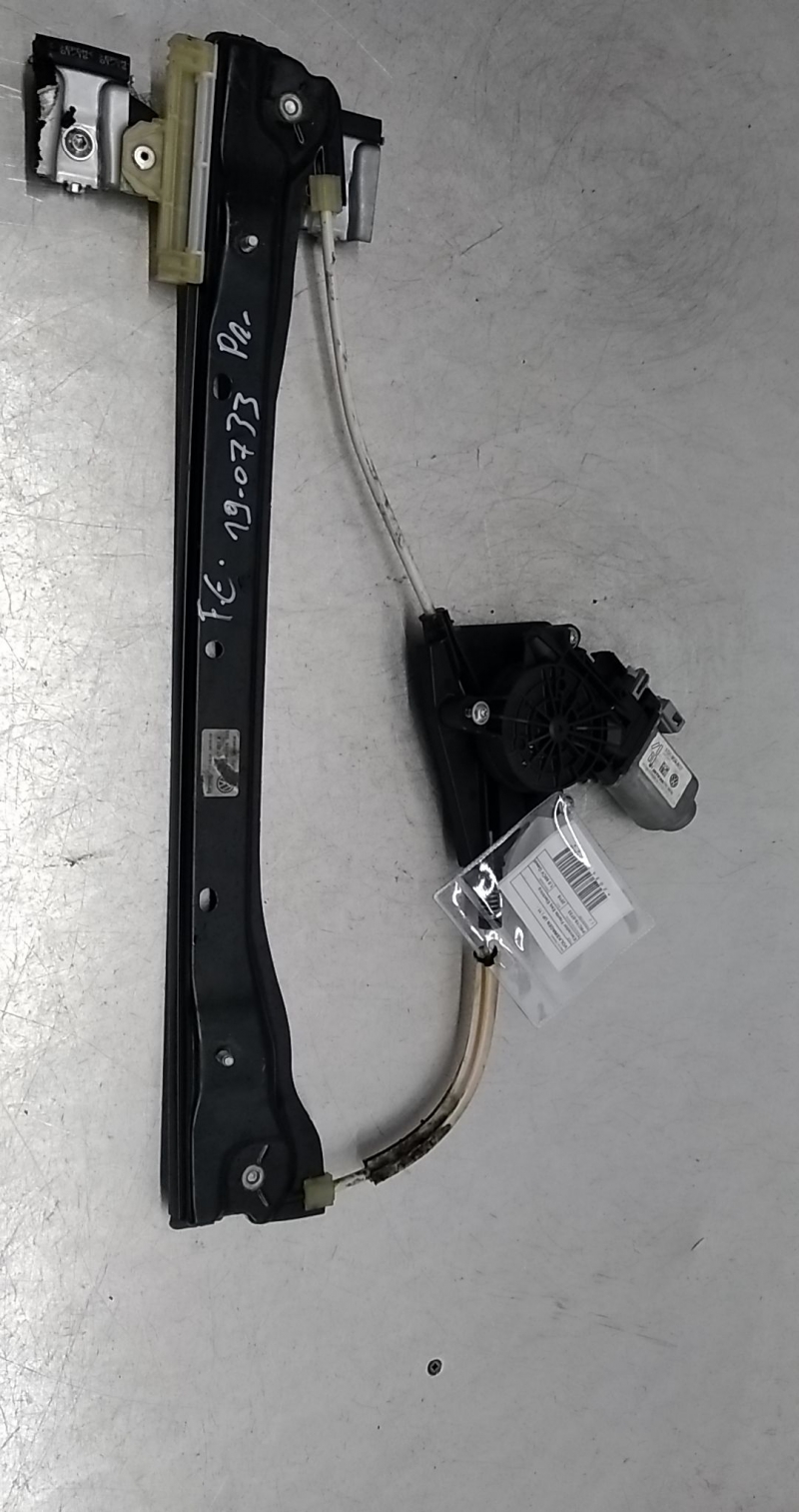 Elevador Frente Esq Elétrico VOLKSWAGEN UP (121, 122, BL1, BL2) | 11 - 