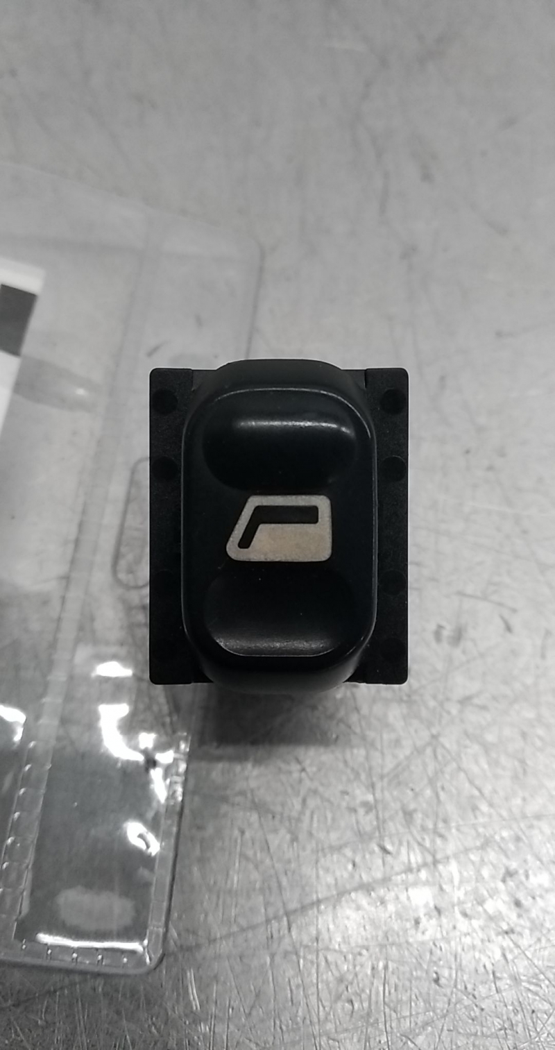 Interruptores dos Vidros Frt Drt (20349917).