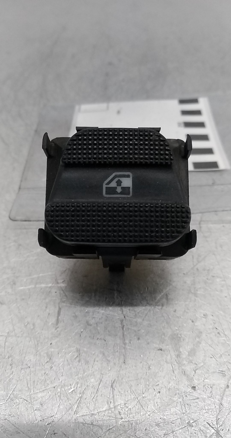 Interruptores dos Vidros Trs Esq (20352186).