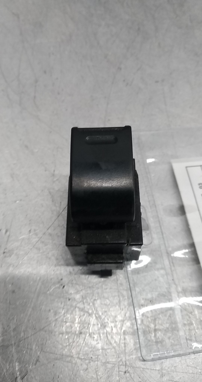 Interruptores dos Vidros Frt Drt (20353724).