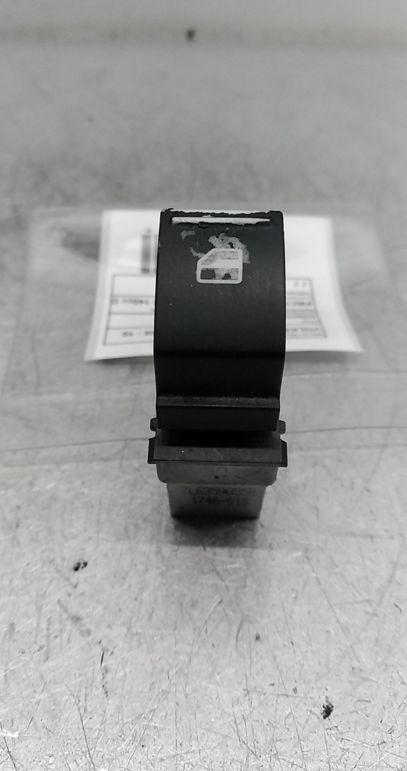 Interruptores dos Vidros Frt Drt (20353951).