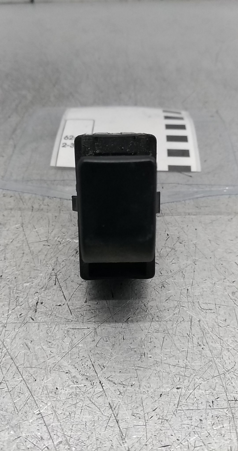 Interruptores dos Vidros Trs Esq (20355461).