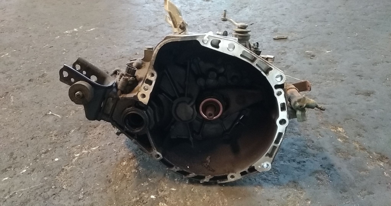 Caixa de Velocidades Manual TOYOTA YARIS (_P1_) | 99 - 05