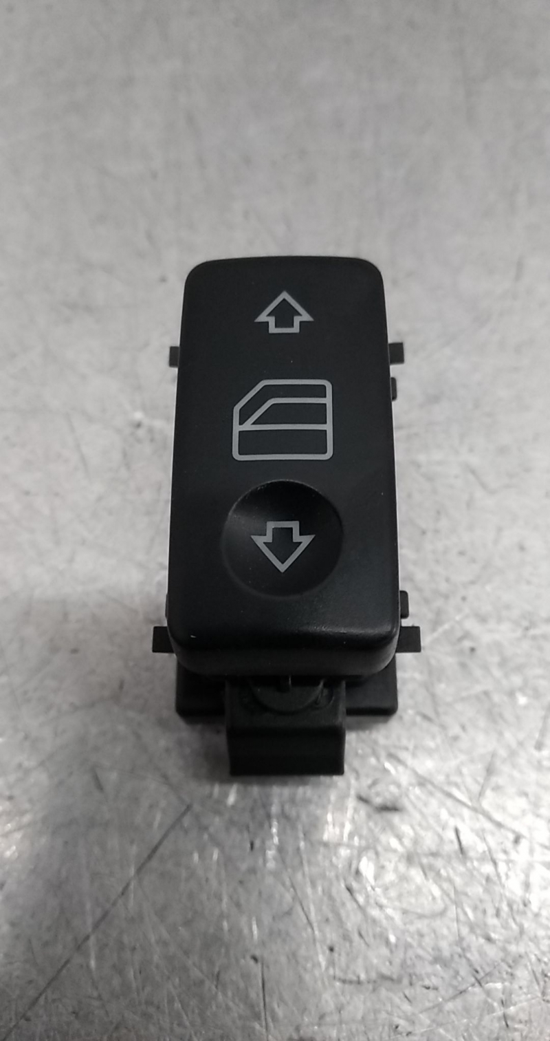 Interrupteur de vitre arrière droite MERCEDES-BENZ S-CLASS (W220) | 98 - 05