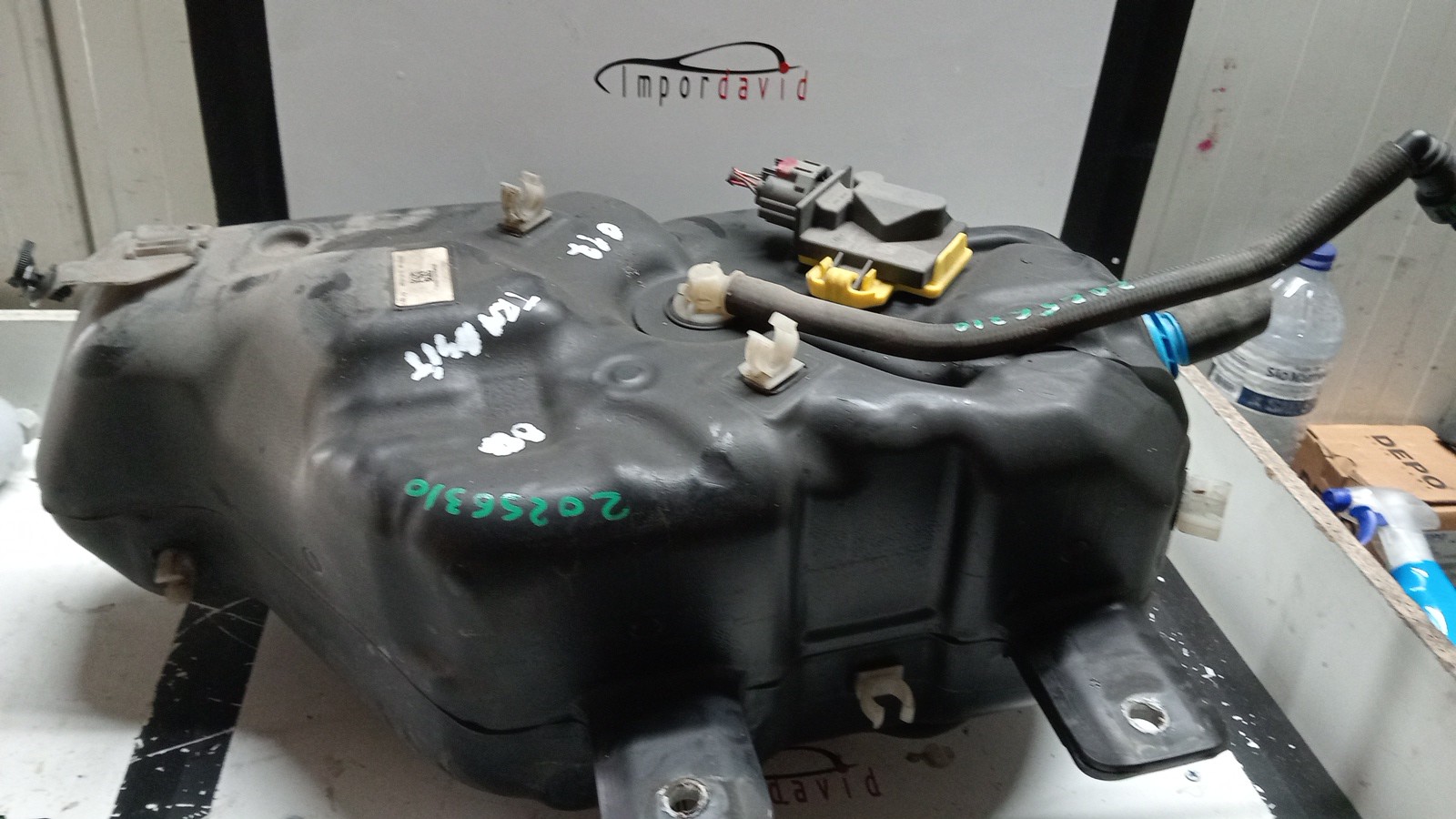 Deposito de Glicirina FORD TRANSIT V363 Autocarro (FAD, FBD) | 13 -  Imagem-2