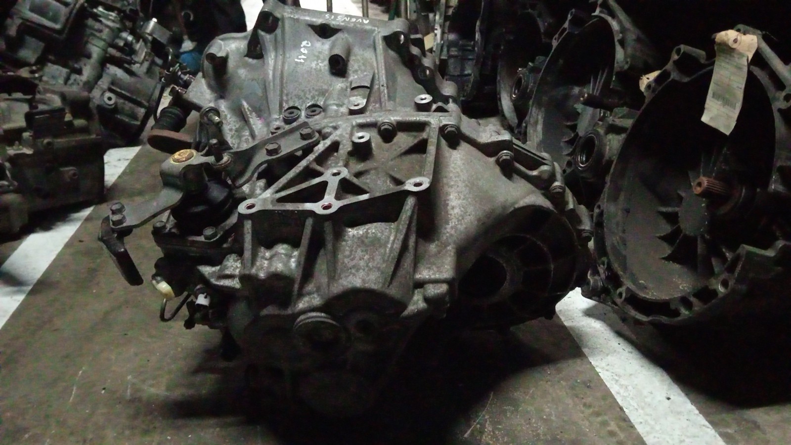 Caixa de Velocidades  TOYOTA AVENSIS Combi (_T27_) | 09 - 18 Imagem-1