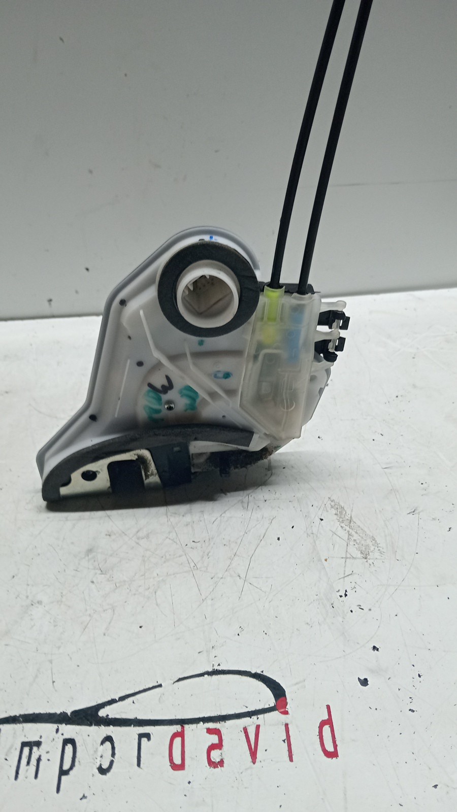 Fecho da Porta Trás Esq TOYOTA AYGO (_B4_) | 14 -  Imagem-1