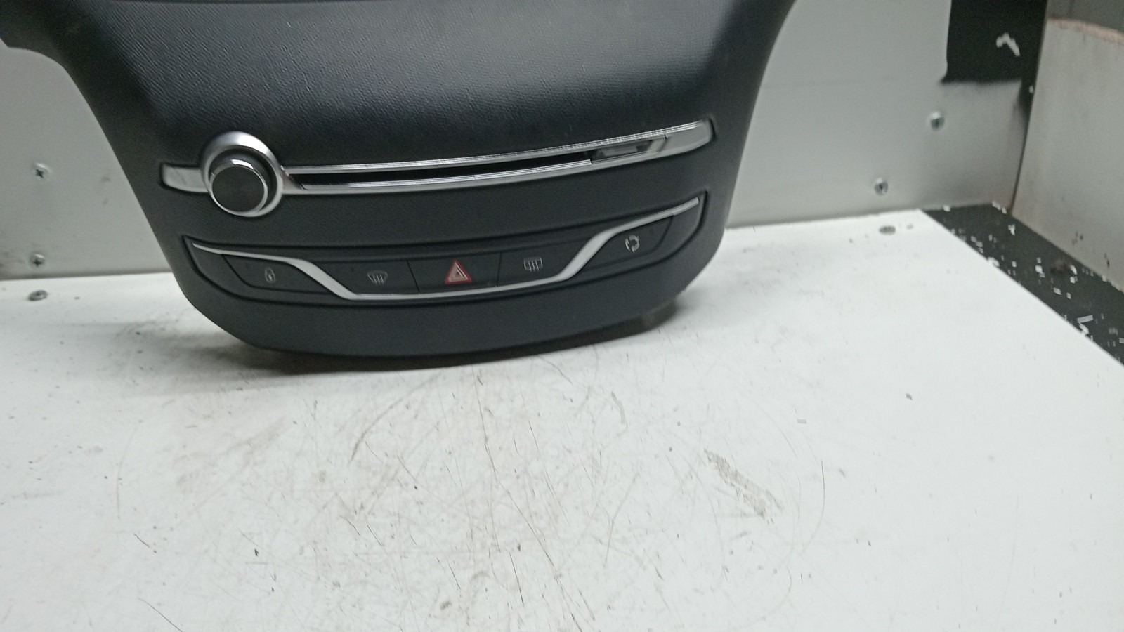 Comando de Chaufagem PEUGEOT 308 SW II | 14 -  Imagem-1