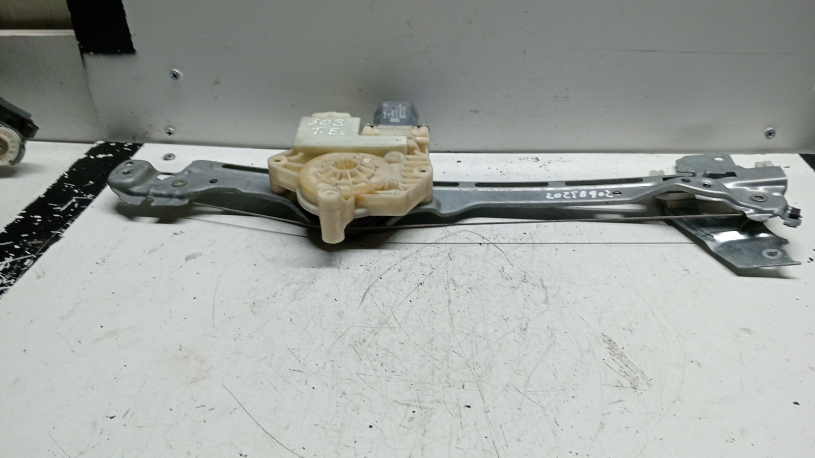 Elevador Trás Esq Electrico PEUGEOT 308 SW II | 14 -  Imagem-1