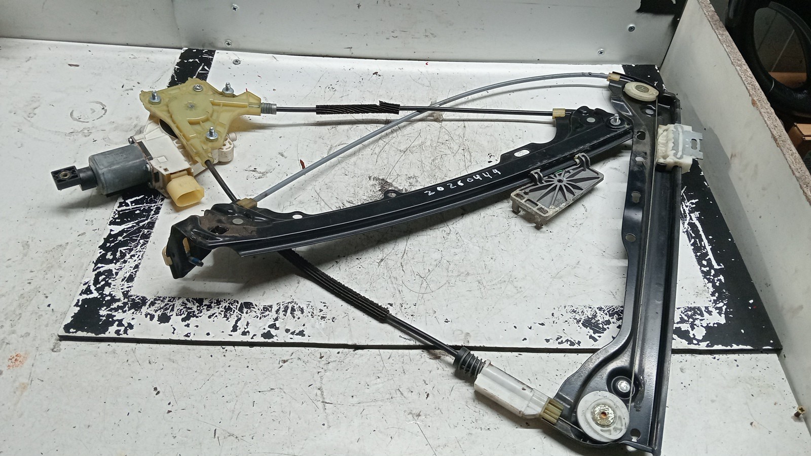 Elevador Frente Dto Electrico BMW - ID S_120448