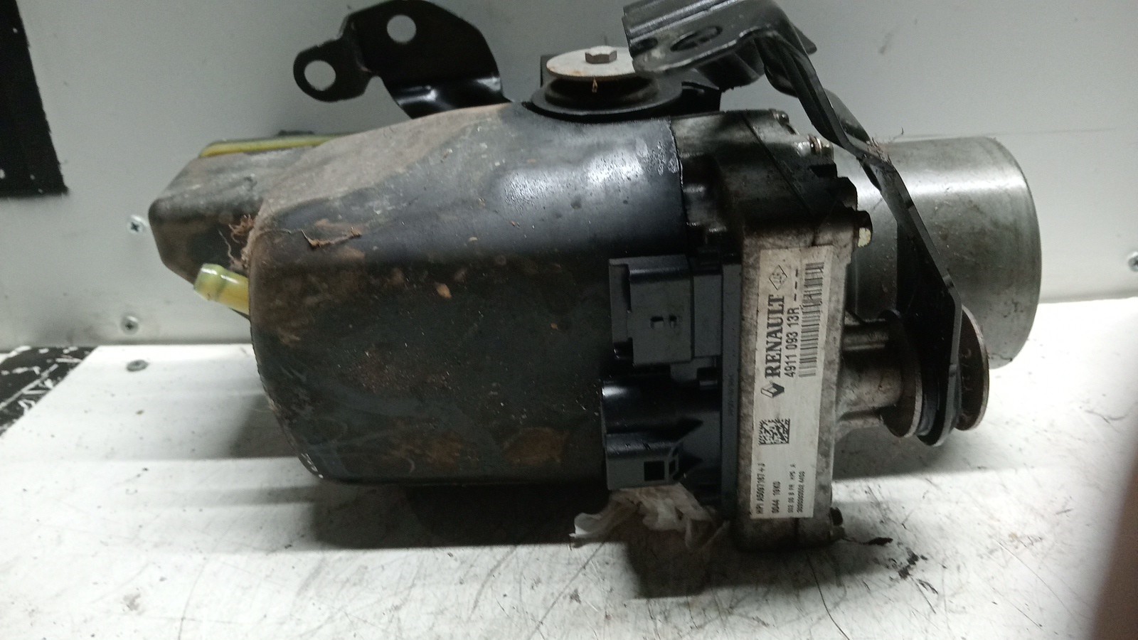 Bomba Direcção Assistida RENAULT LAGUNA III Sport Tourer (KT0/1) | 07 - 15 Imagem-1