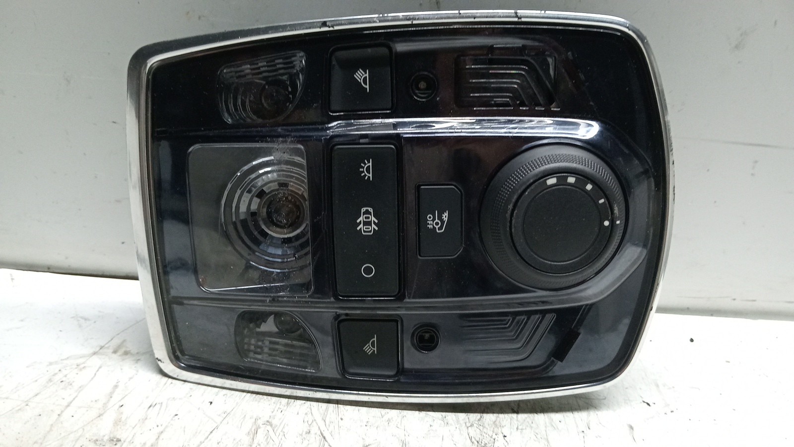 Plafounier PEUGEOT 508 SW I (8E_) | 10 - 18 Imagem-1