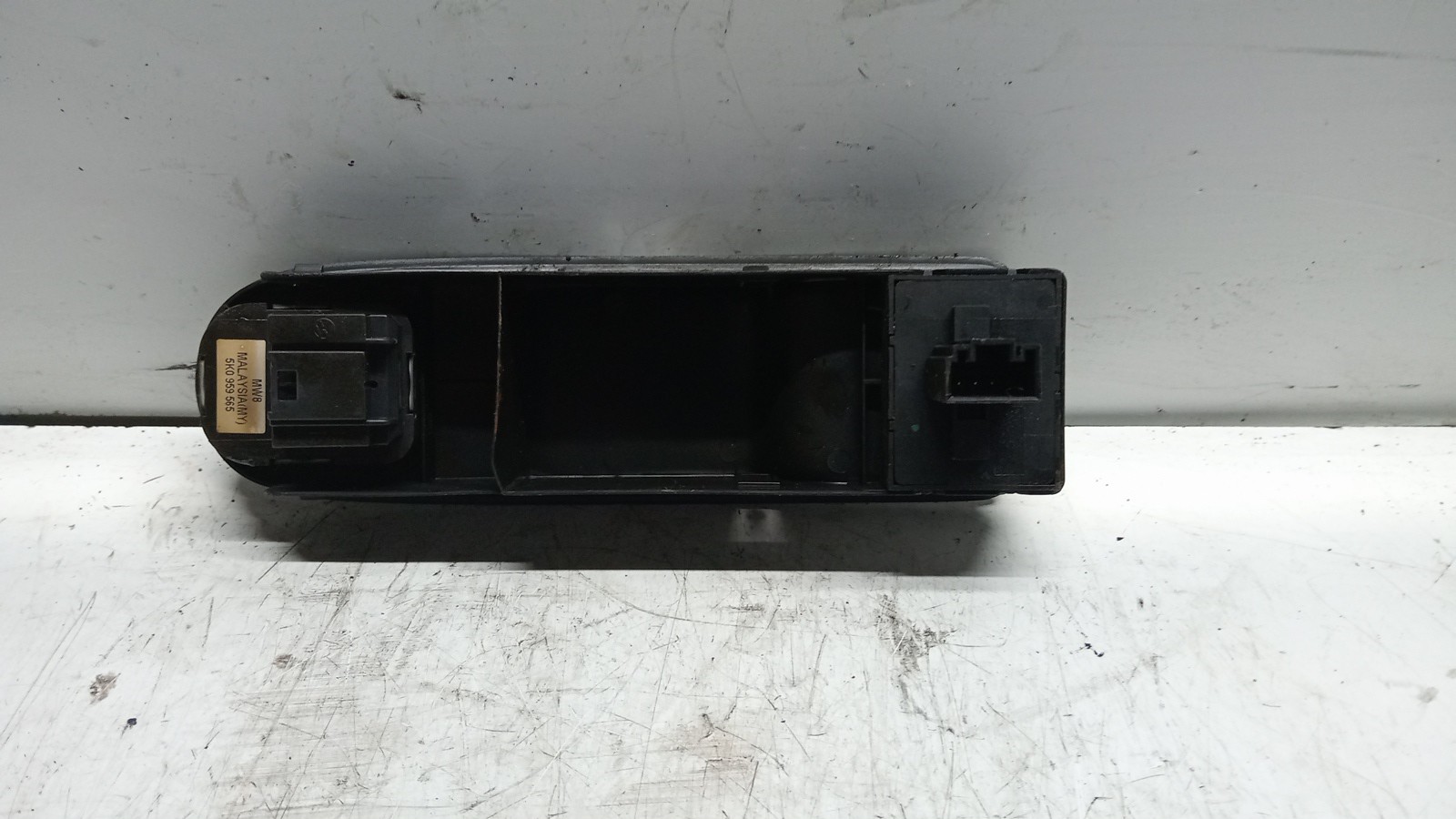 Interruptor de vidros VOLKSWAGEN GOLF VI (5K1) | 08 - 14 Imagem-1