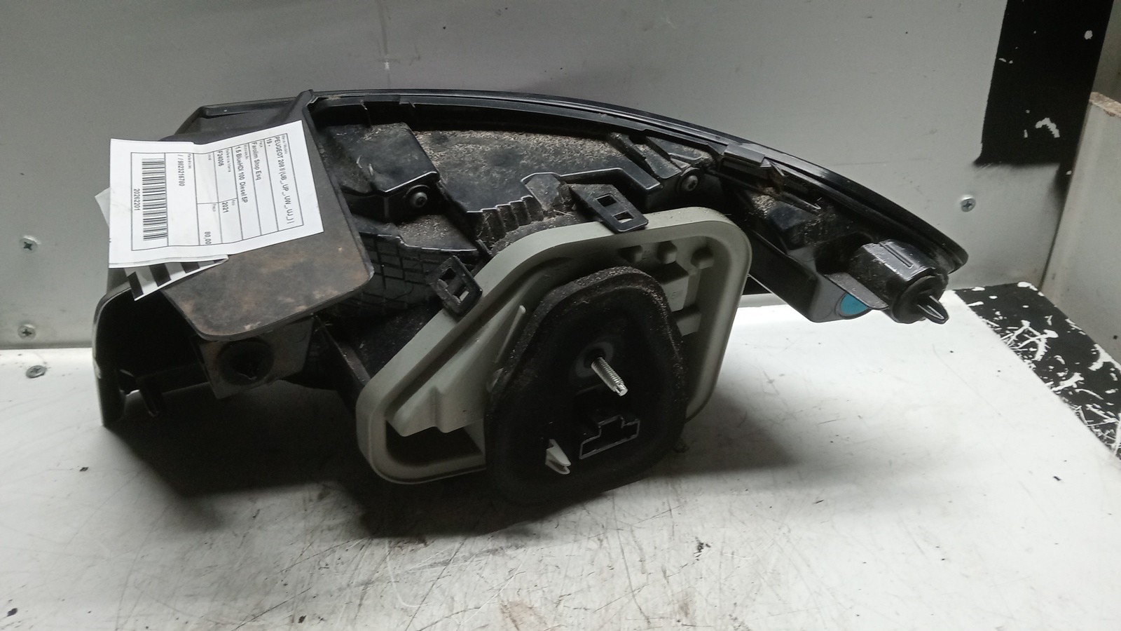 Farolim Stop Esq PEUGEOT 208 II (UB_, UP_, UW_, UJ_) | 19 -  Imagem-2