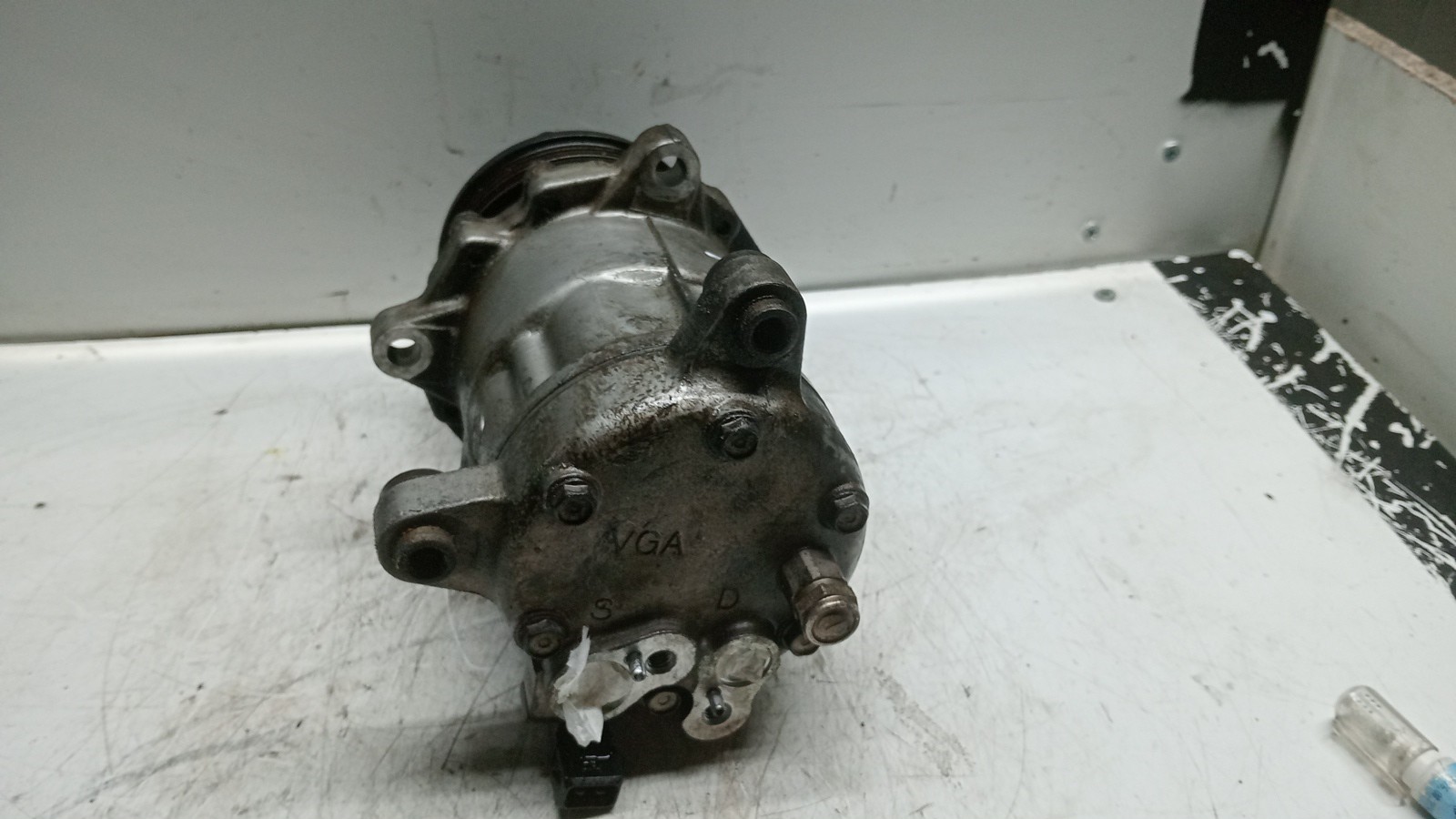 Farolim Stop Esq PEUGEOT 208 II (UB_, UP_, UW_, UJ_) | 19 -  Imagem-4