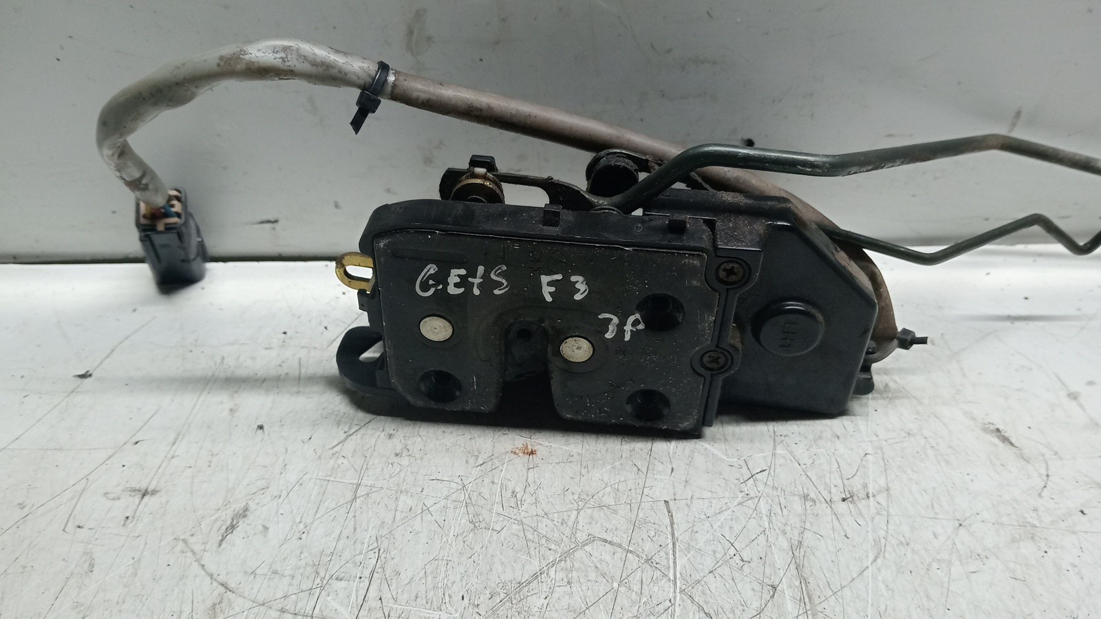 Fecho da Porta Frente Esq HYUNDAI GETZ (TB) | 01 - 11 Imagem-1