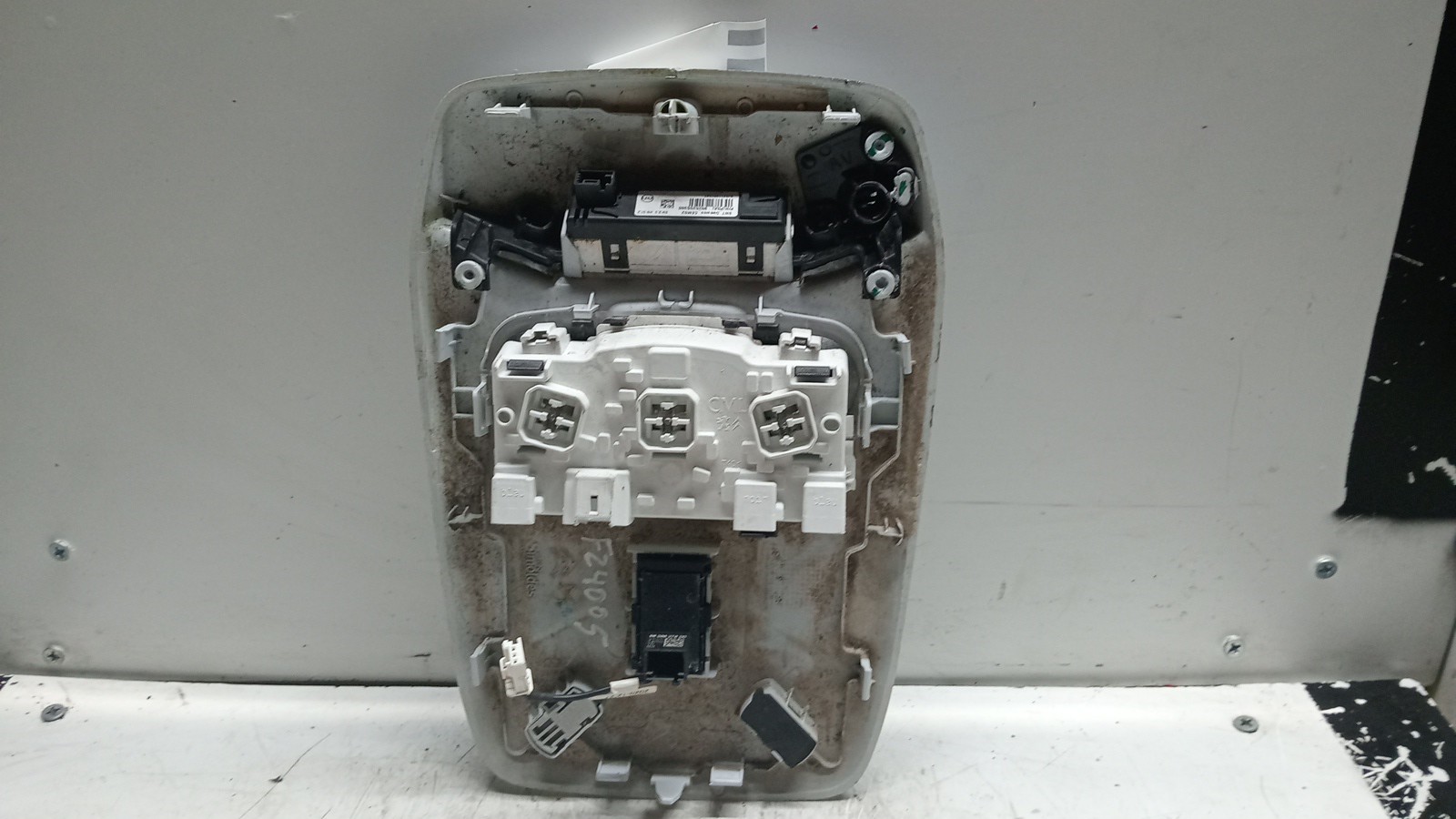 Plafounier PEUGEOT 208 II (UB_, UP_, UW_, UJ_) | 19 -  Imagem-1