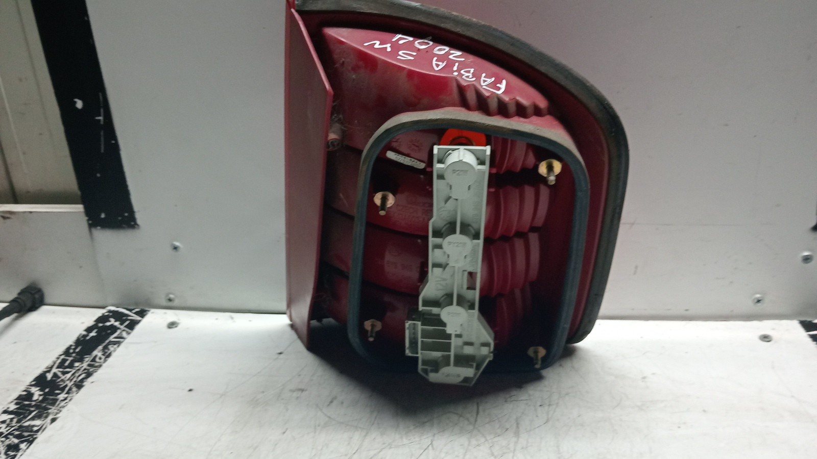 Farolim Stop Esq SKODA FABIA I (6Y2) | 99 - 08 Imagem-1