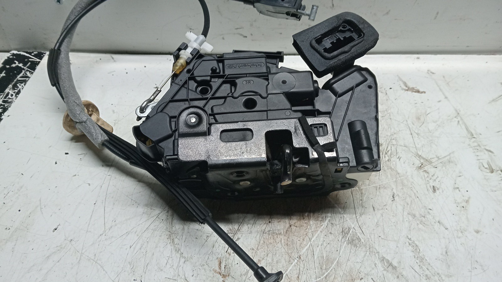 Fecho da Porta Frente Dto VOLKSWAGEN GOLF VII (5G1, BQ1, BE1, BE2) | 12 -  Imagem-1