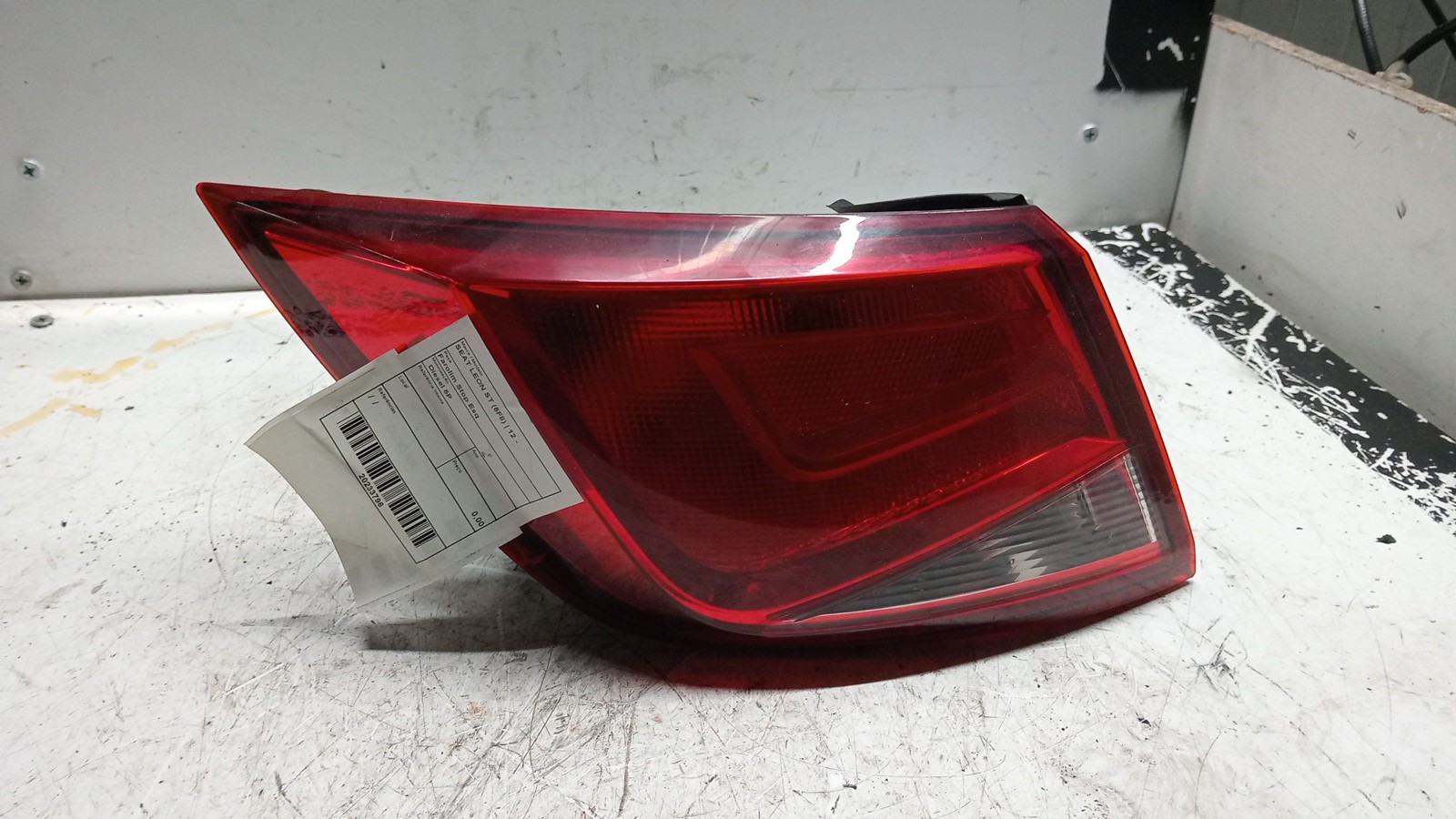 Farolim Stop Esq SEAT - ID S_93795