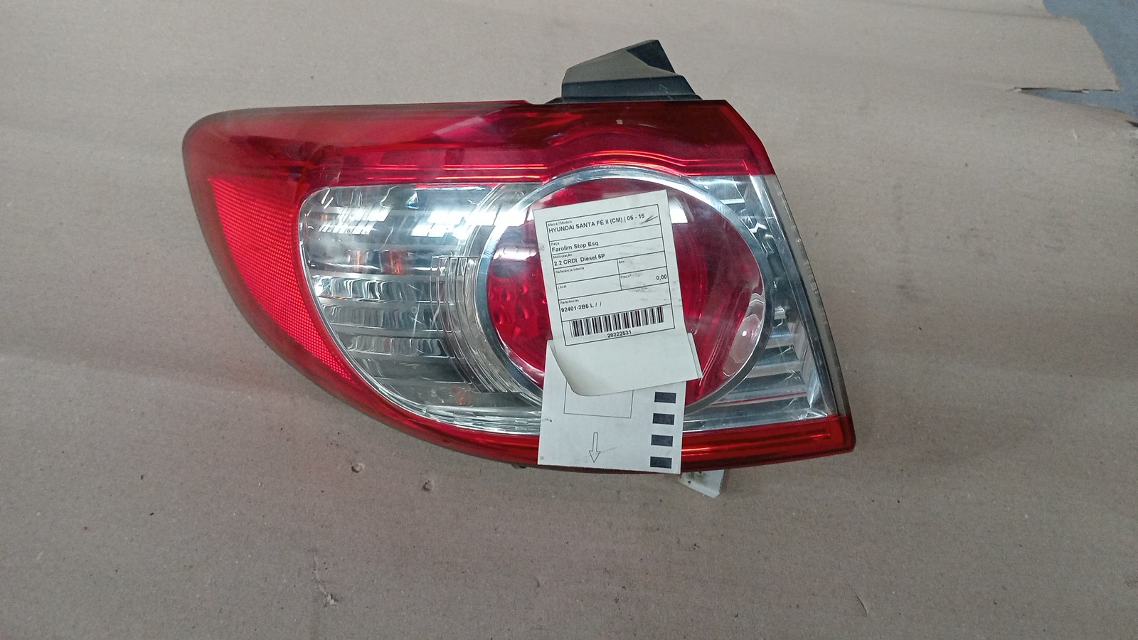 Farolim Stop Esq HYUNDAI - ID S_82530