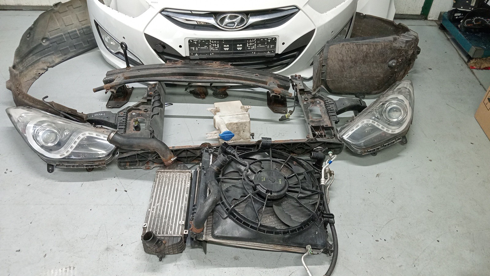 Frente completa HYUNDAI i40 (VF) | 12 -  Imagem-2