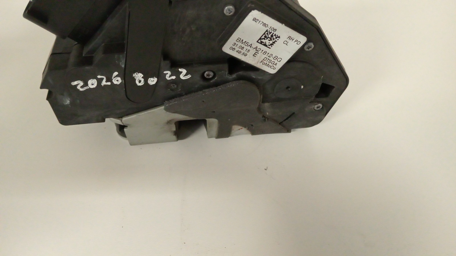 Fecho da Porta Frente Dto FORD FOCUS III três volumes | 10 -  Imagem-1