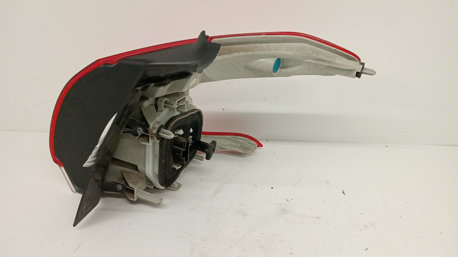 Farolim Stop Esq PEUGEOT 2008 I (CU_) | 13 -  Imagem-1