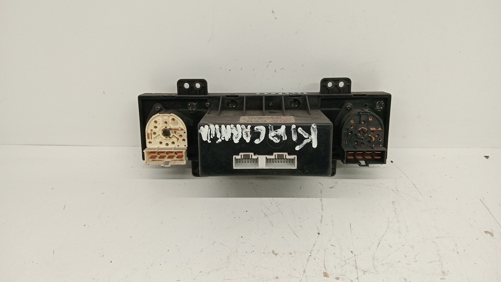 Comando de Chaufagem KIA CARNIVAL I (UP) | 98 - 01 Imagem-1