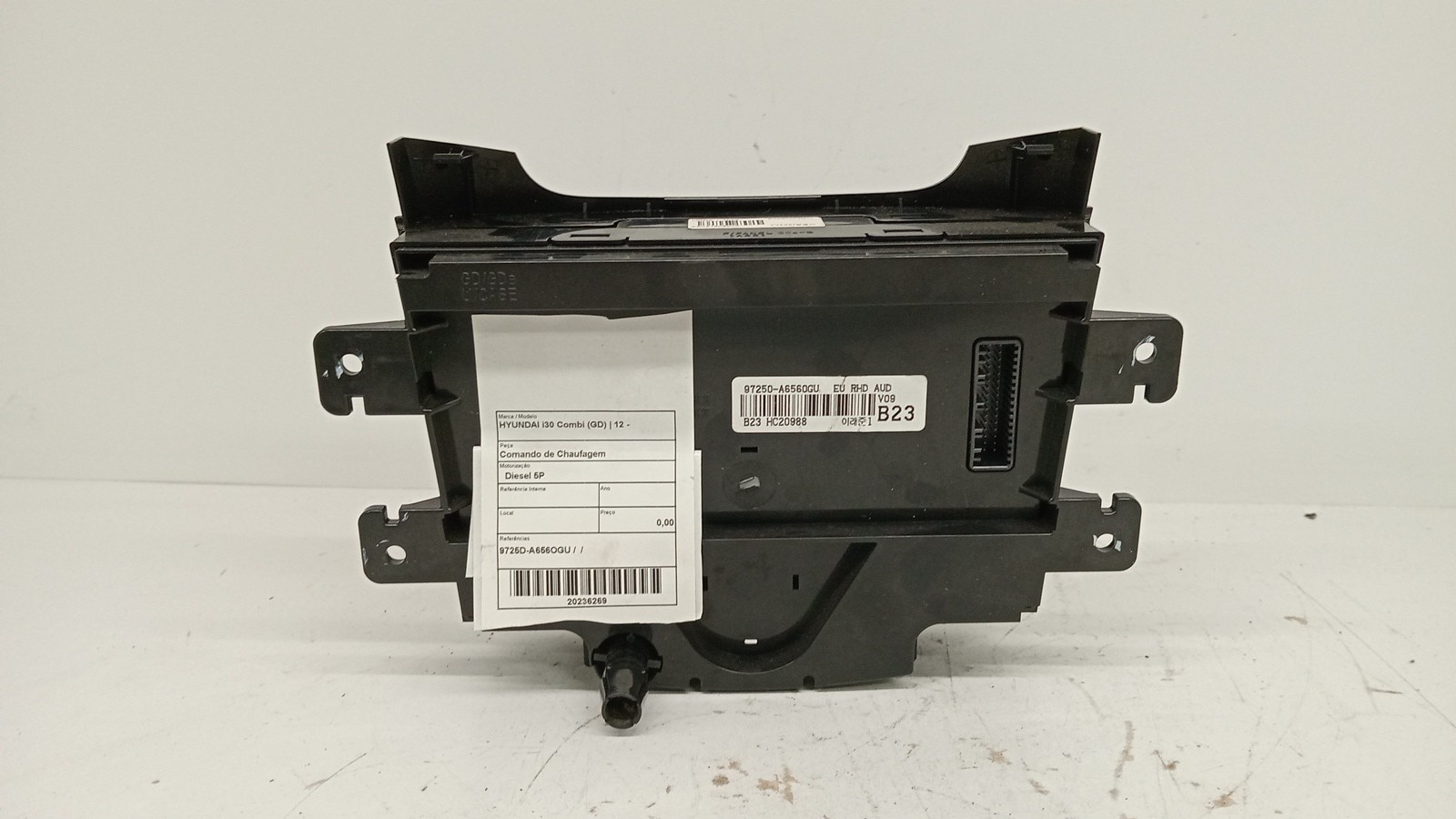 Comando de Chaufagem HYUNDAI i30 Combi (GD) | 12 -  Imagem-1