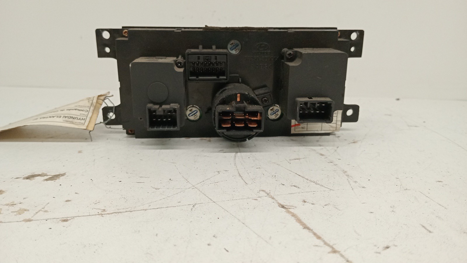 Comando de Chaufagem HYUNDAI ELANTRA três volumes (XD) | 00 - 06 Imagem-1