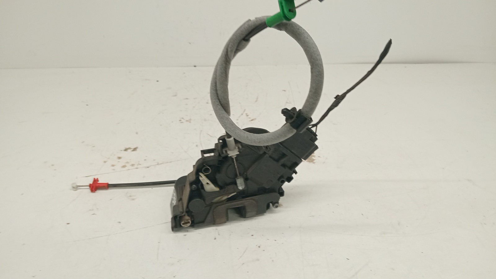 Fecho da Porta Trás Esq FORD MONDEO IV (BA7) | 07 - 15 Imagem-1