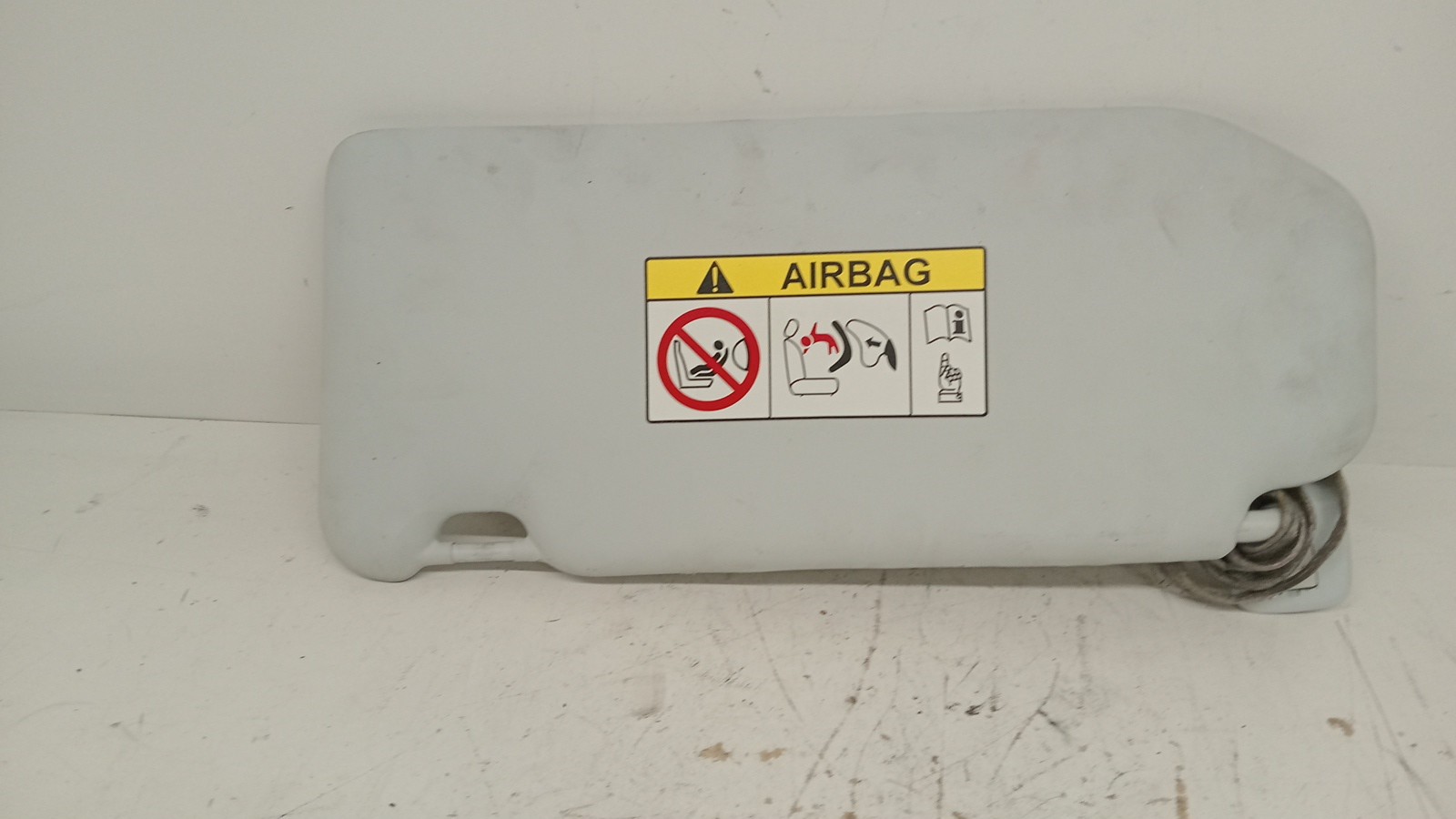 Pala de sol PEUGEOT 308 II | 13 -  Imagem-1