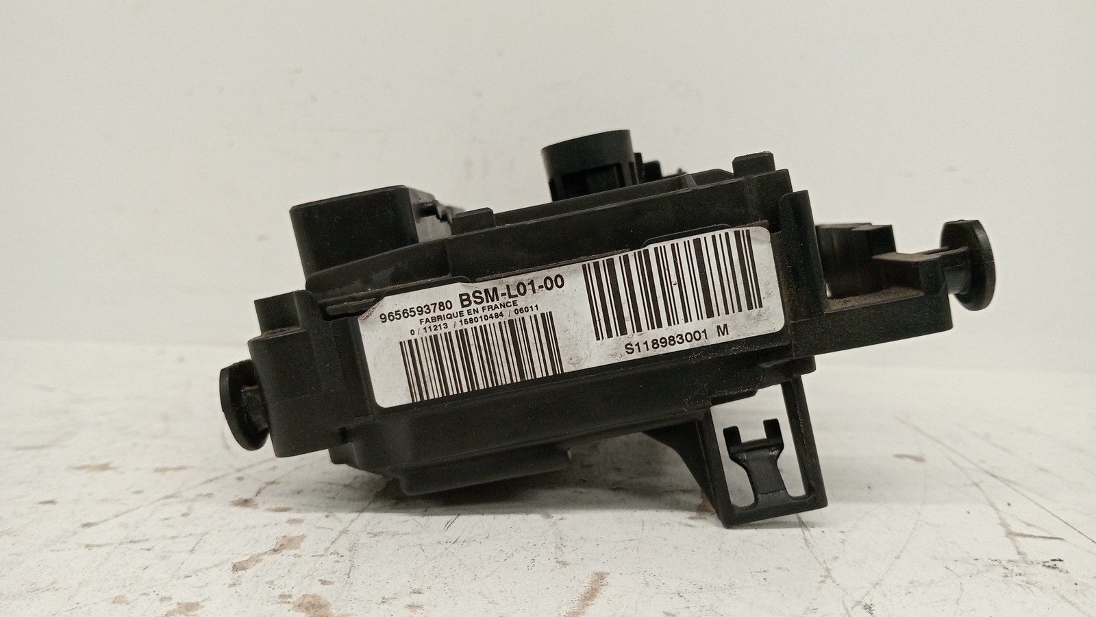 Modulo PEUGEOT 407 (6D_) | 04 - 11 Imagem-1