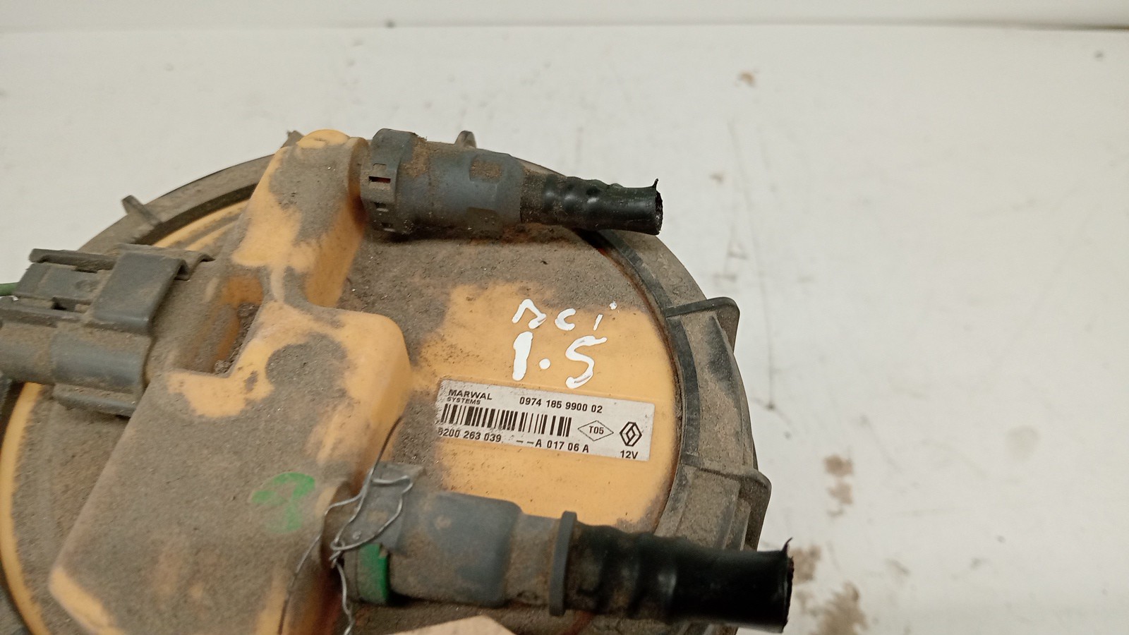 Boia do Combustível RENAULT CLIO III (BR0/1, CR0/1) | 05 -  Imagem-1