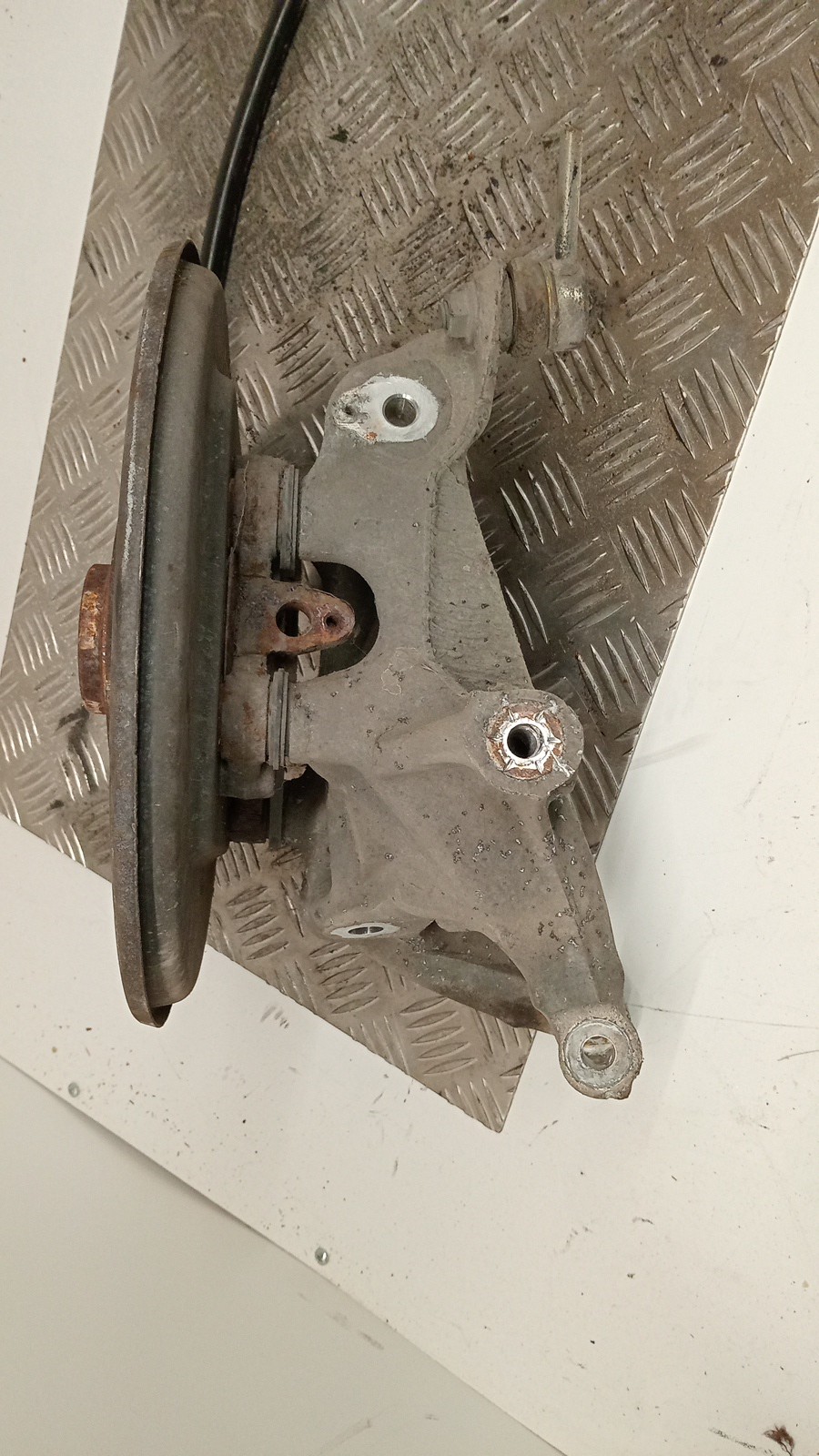 Manga Eixo Tras esq. PEUGEOT 3008 Veículo multiuso (0U_) | 09 - 17 Imagem-1