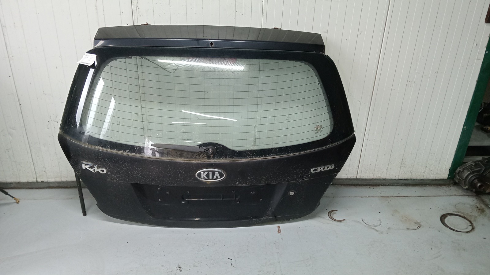 Tampa da Mala KIA - ID S_131017