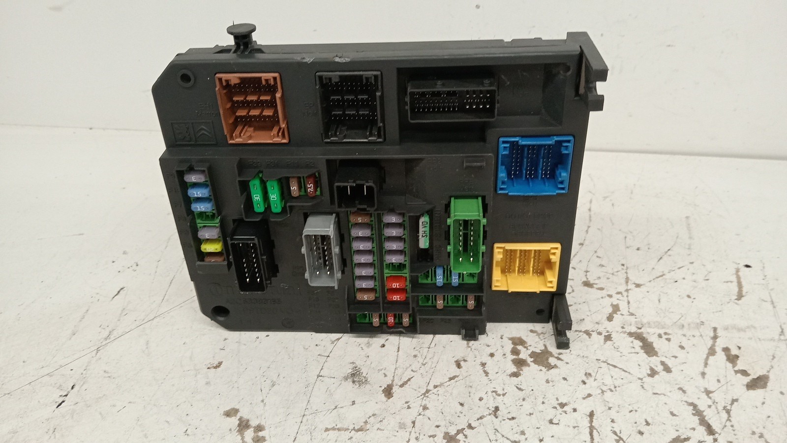 Caixa dos Fusíveis PEUGEOT - ID S_131048