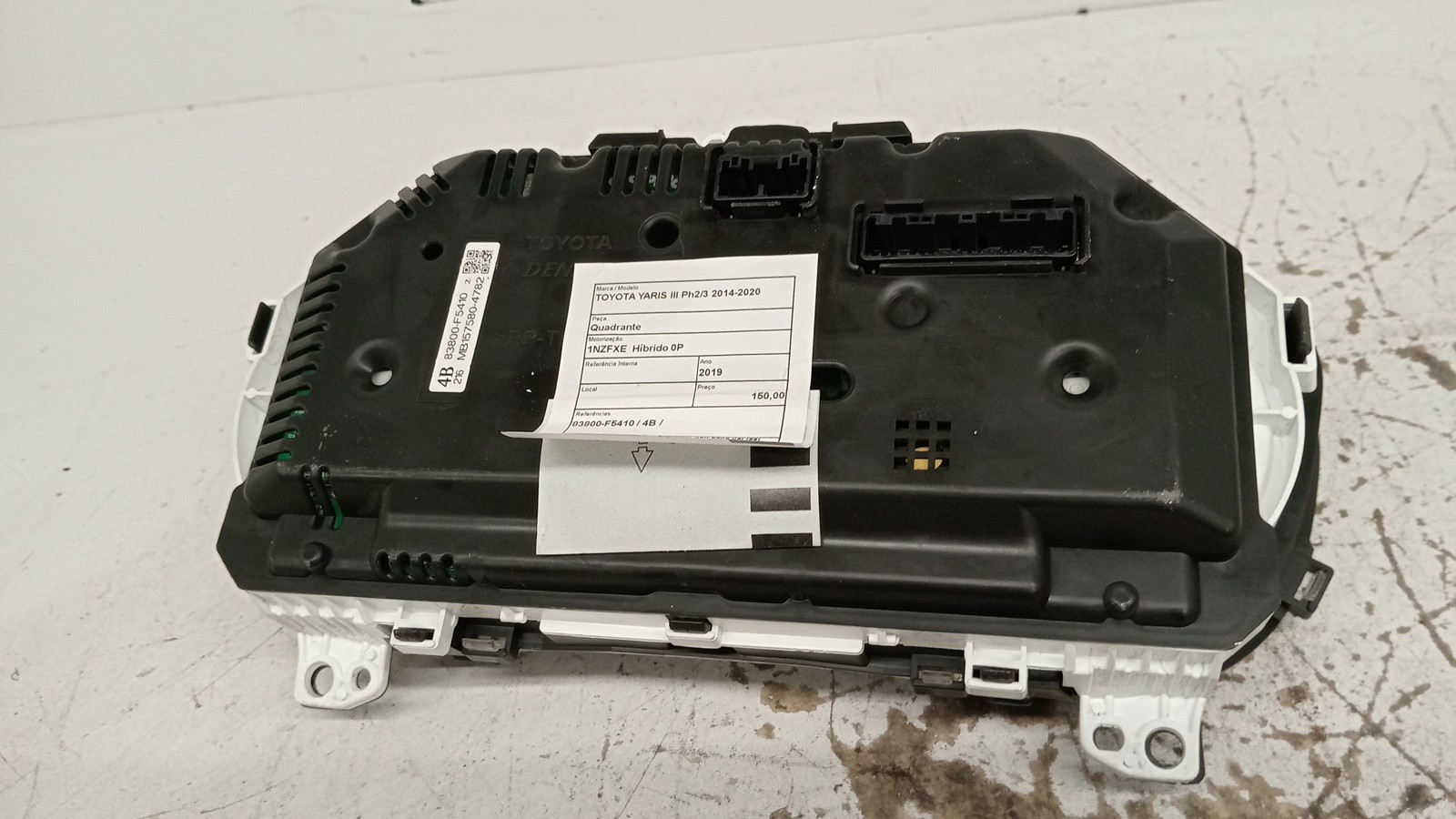 Quadrante TOYOTA YARIS III Ph2/3 2014-2020 Imagem-1