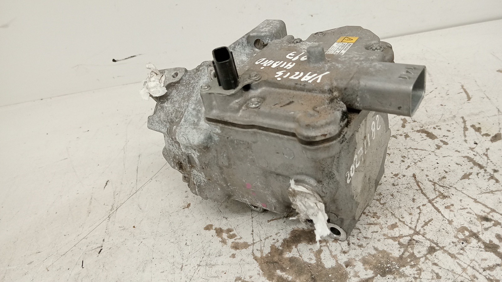 Compressor do Ar condicionado TOYOTA YARIS III Ph2/3 2014-2020 Imagem-1