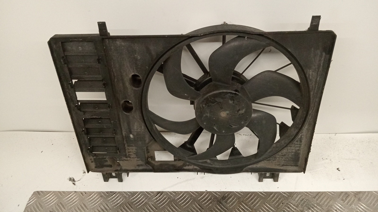 Termoventiladores PEUGEOT 508 SW I (8E_) | 10 - 18 Imagem-1