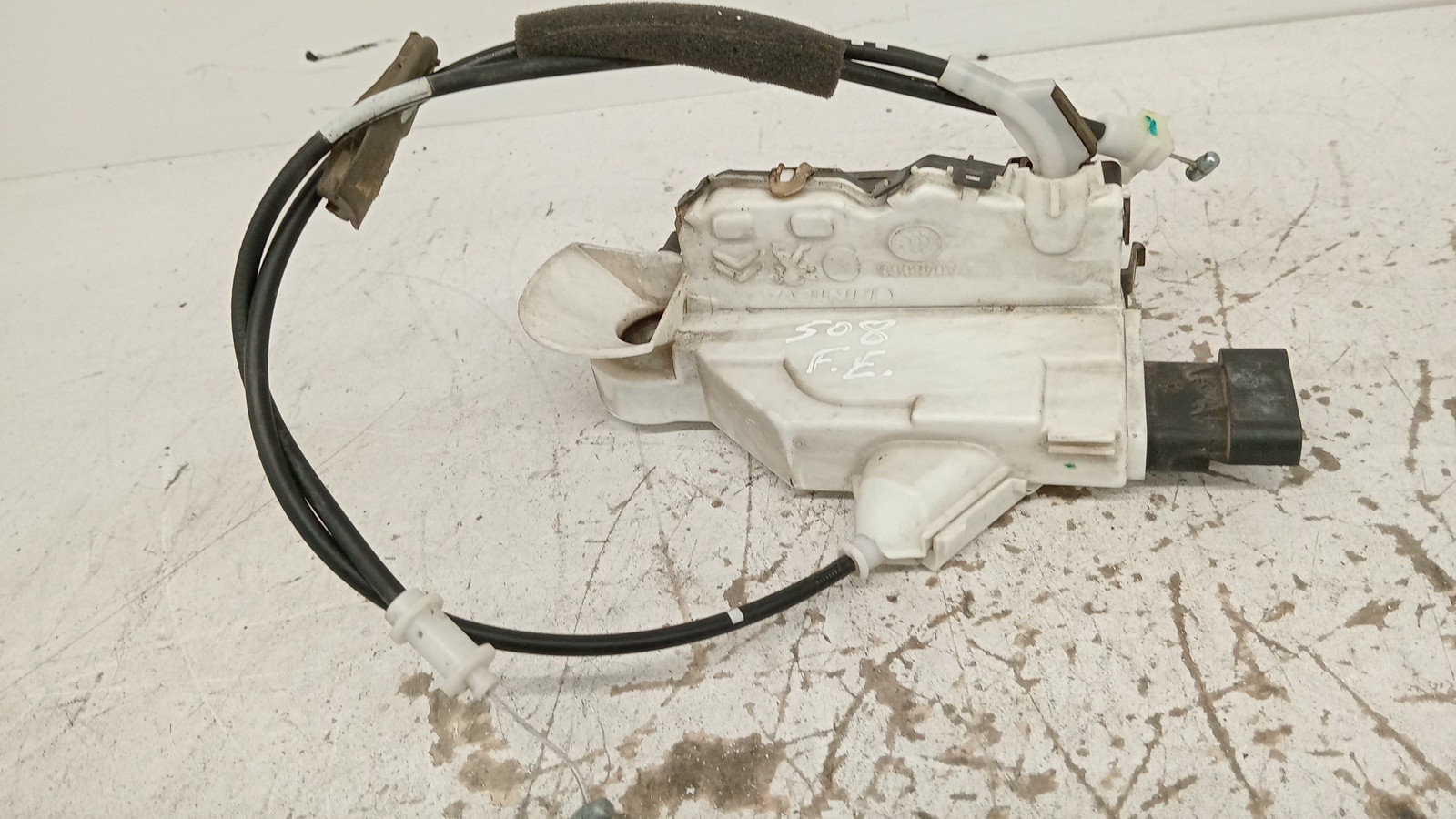 Fecho da Porta Frente Esq PEUGEOT 508 I (8D_) | 10 - 18 Imagem-1