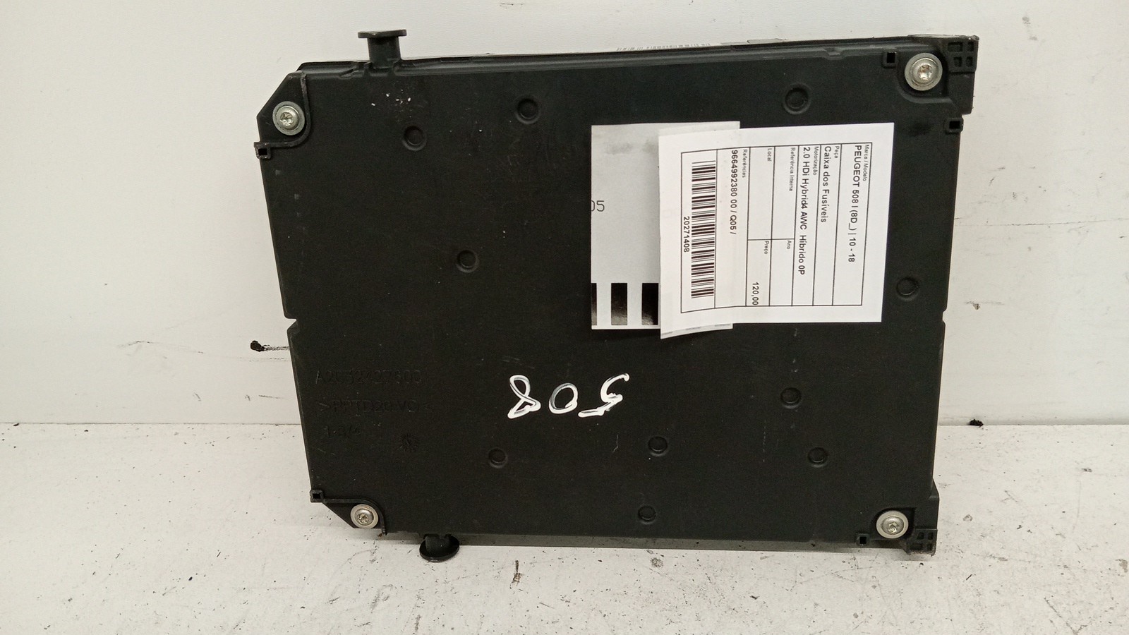 Caixa dos Fusíveis PEUGEOT 508 I (8D_) | 10 - 18 Imagem-1