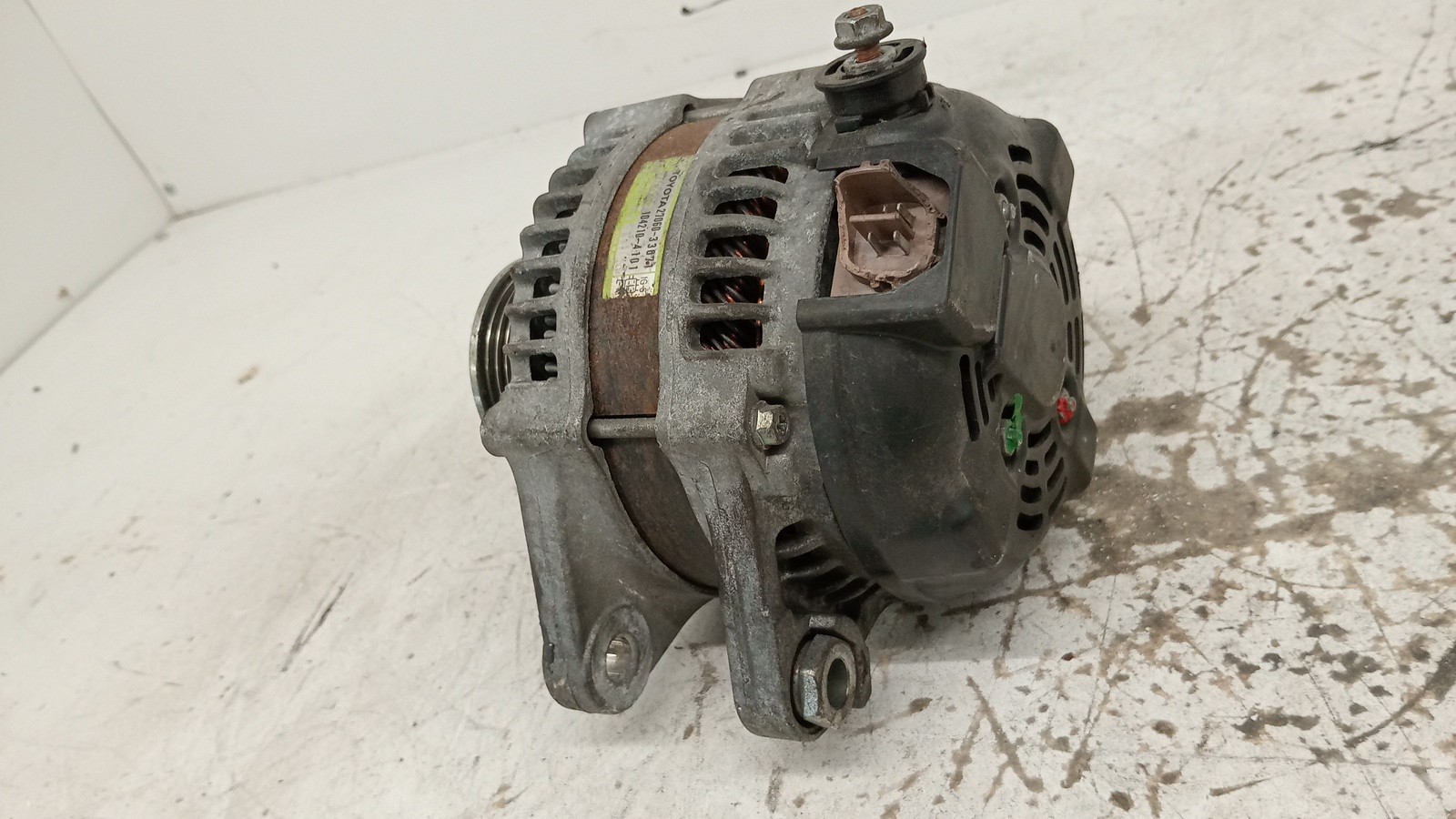 Alternator TOYOTA COROLLA (_E12_) | 01 - 07 Imagem-1