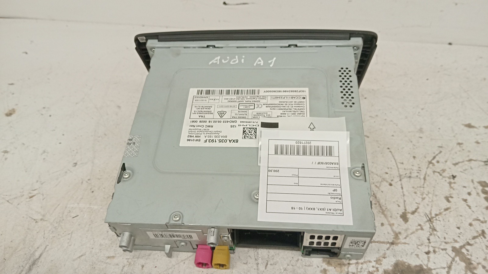 Radio AUDI A1 (8X1, 8XK) | 10 - 18 Imagem-1