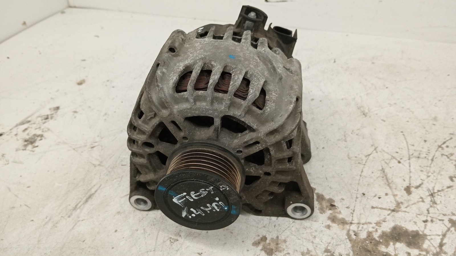 Alternator FORD FIESTA V Van | 02 - 10 Imagem-1