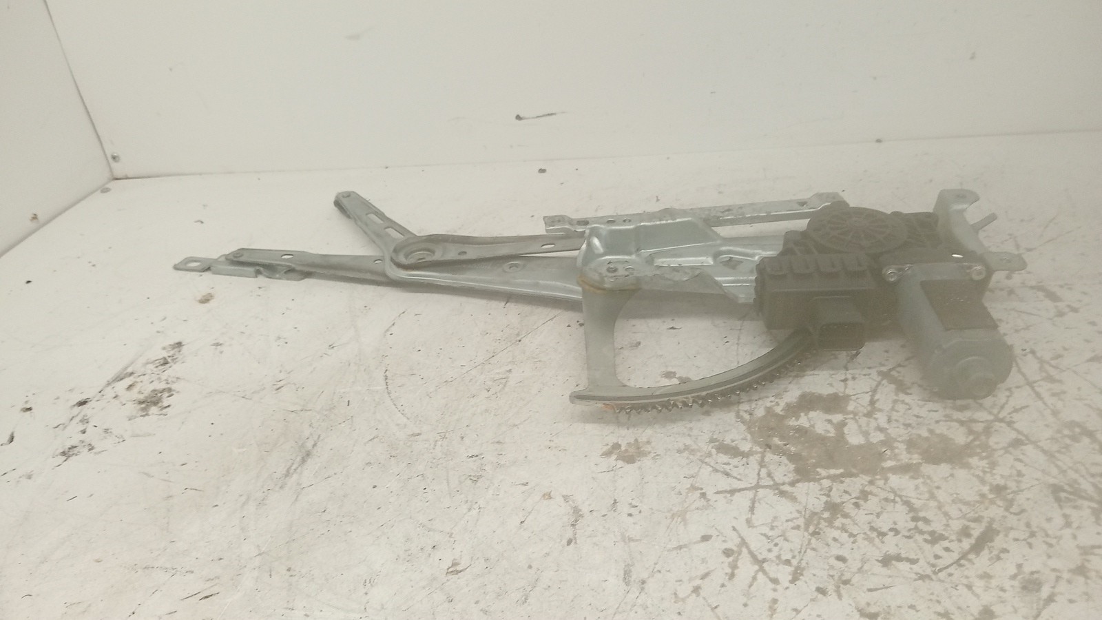 Elevador Frente Esq Electrico OPEL ASTRA H (A04) | 04 - 14 Imagem-1